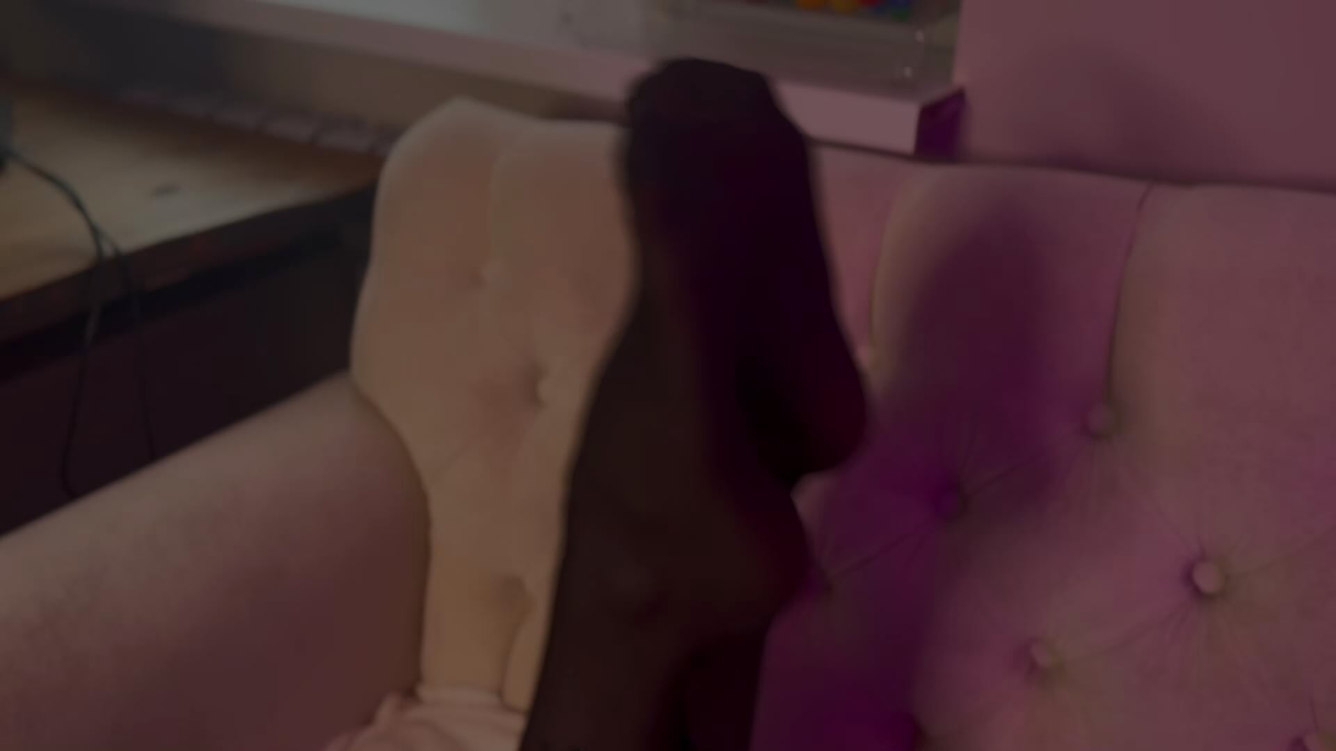 😘 – video od webkamerové modelky AlyssFrost