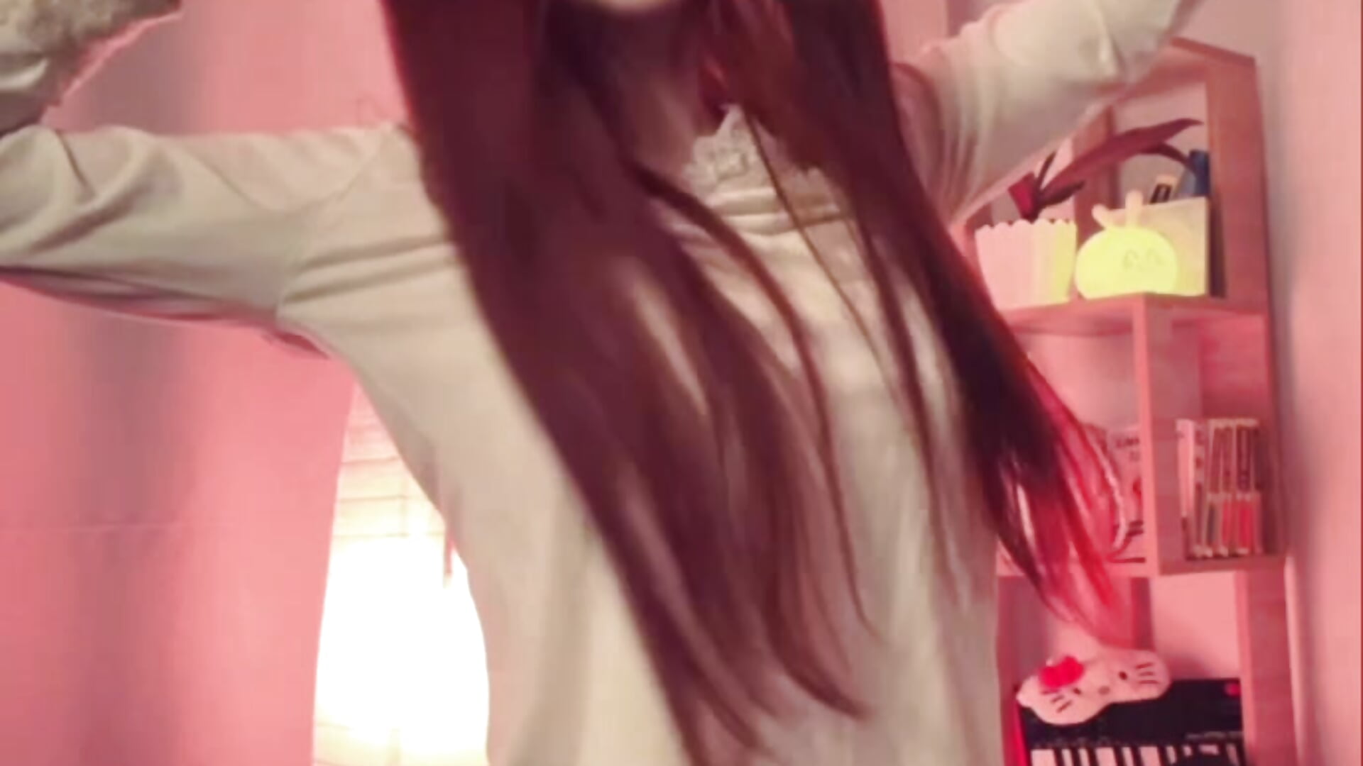 A little dancing - Vídeo de Neonilllla, modelo de vídeos