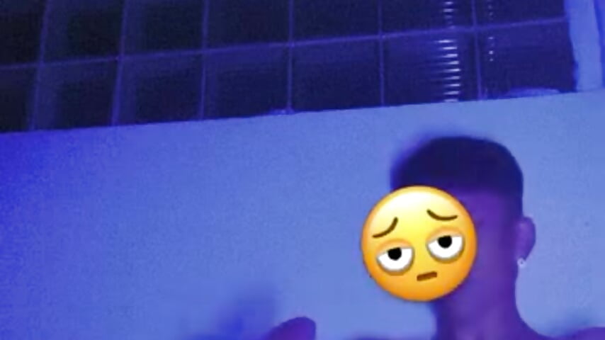 70627625e5ce4a4abc906411ec7dcf71 – video modela na kameri glopetitooo