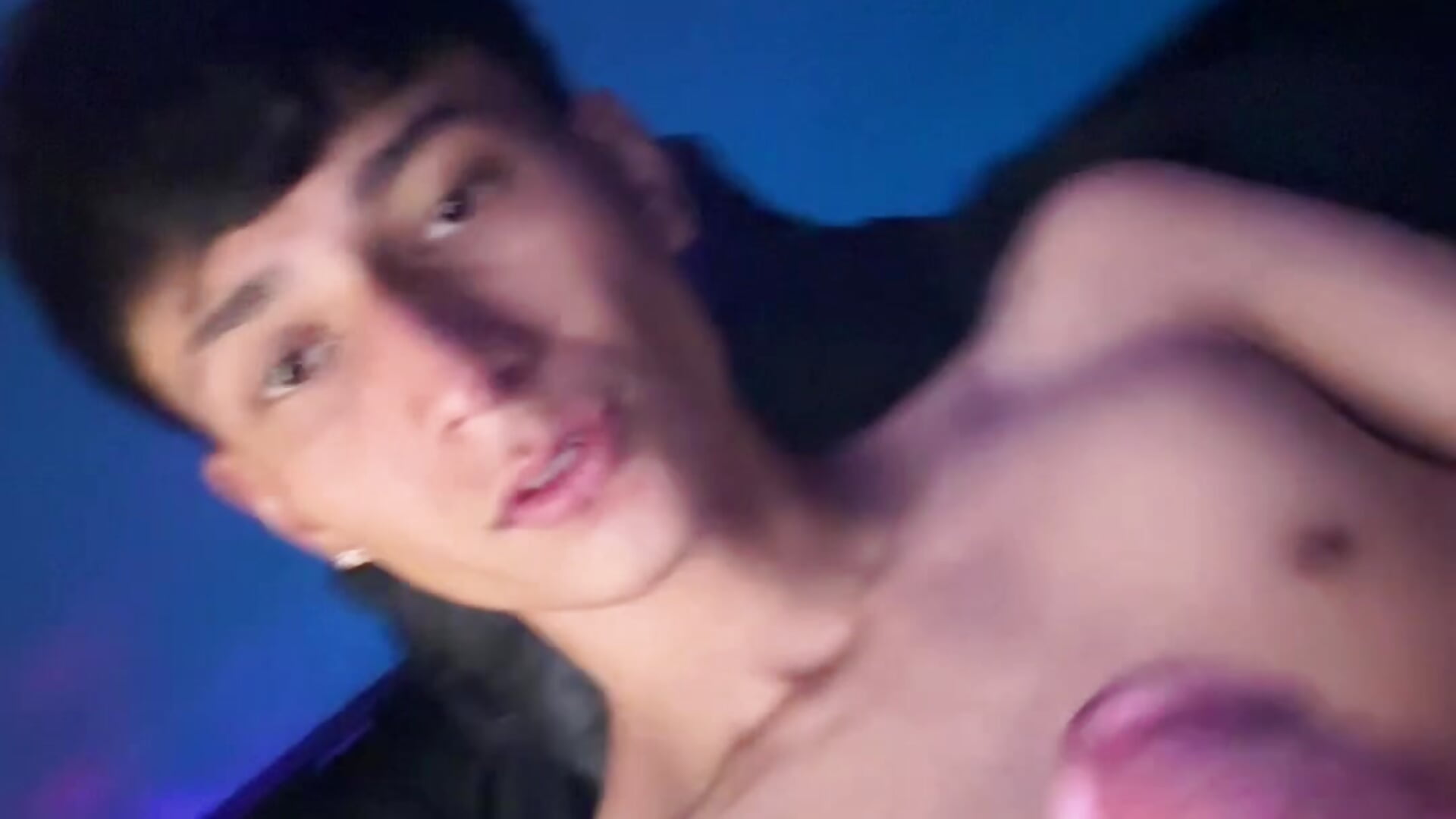 😛 - video by glopetitooo cam model