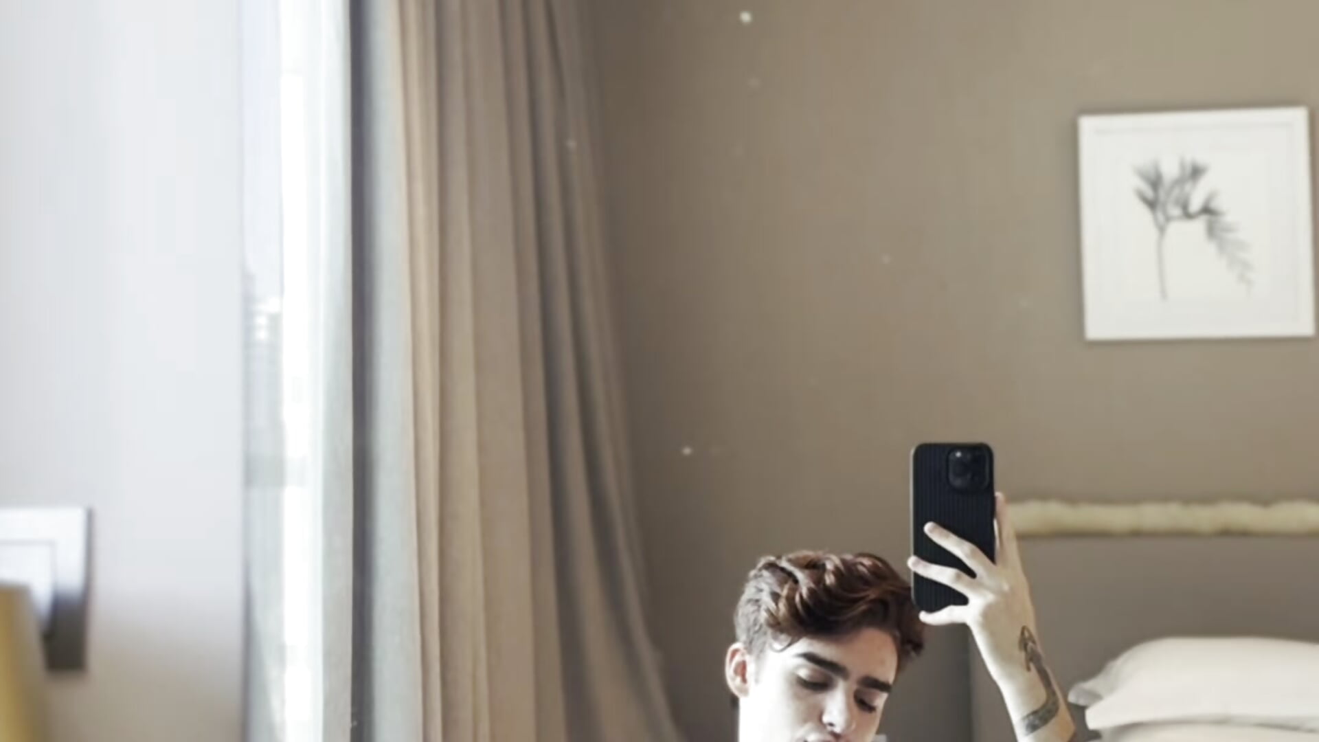 6c4ba73f9c744426b73c22437b1202e8 - video av camerontwink cam-modell