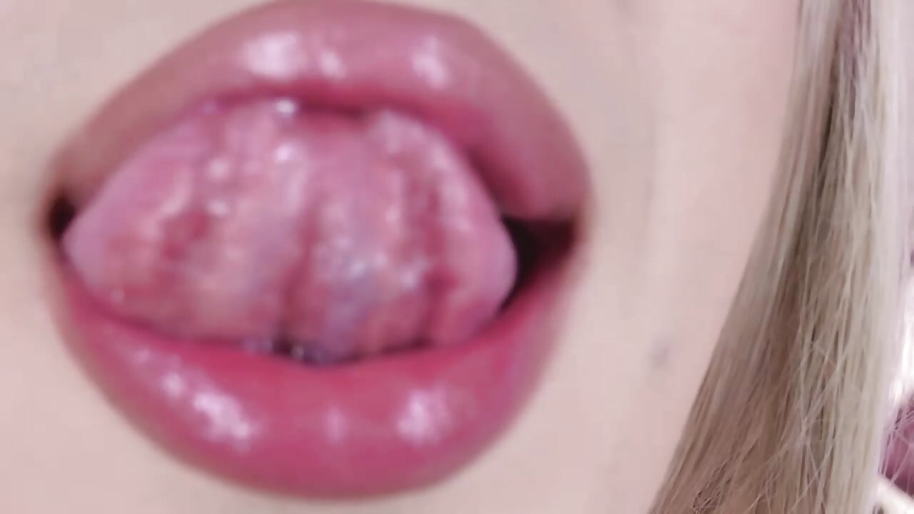 Make a wish and my lips will grant it... - video by PerlaRogerss_ cam model
