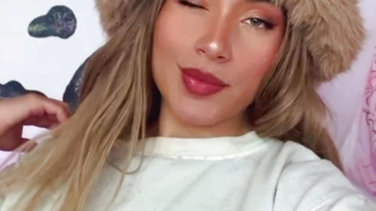 Kisses 👄 - video brihanna-young kameramallilta