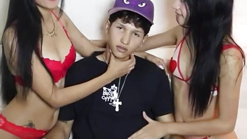 Dary,David,Mai - βίντεο μοντέλου Skinnypetite