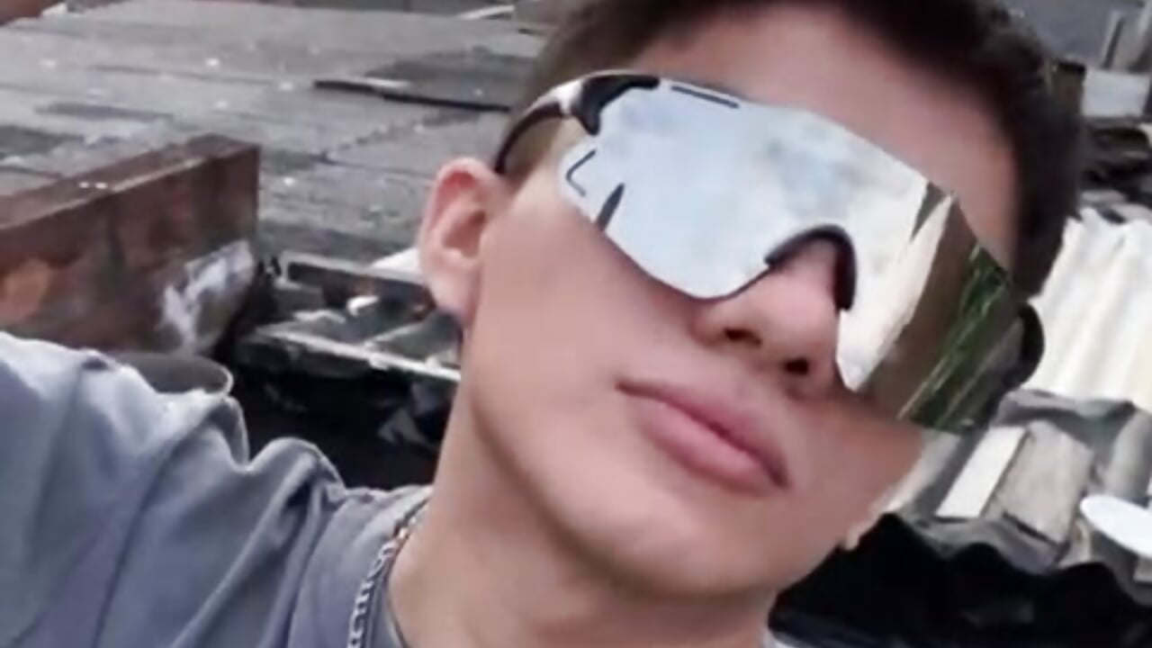 Sebas26_ - Video Tren Model Kamera 3276