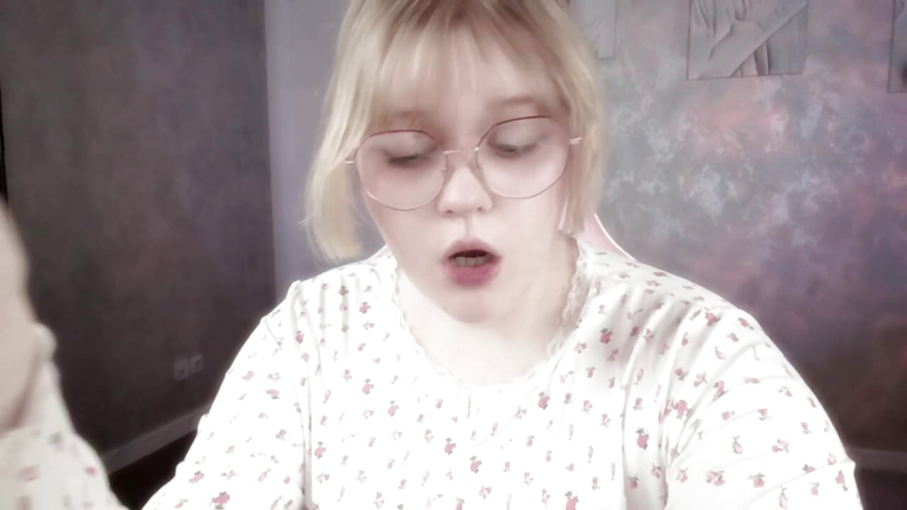 me - clip cu luna_c0ra model videochat