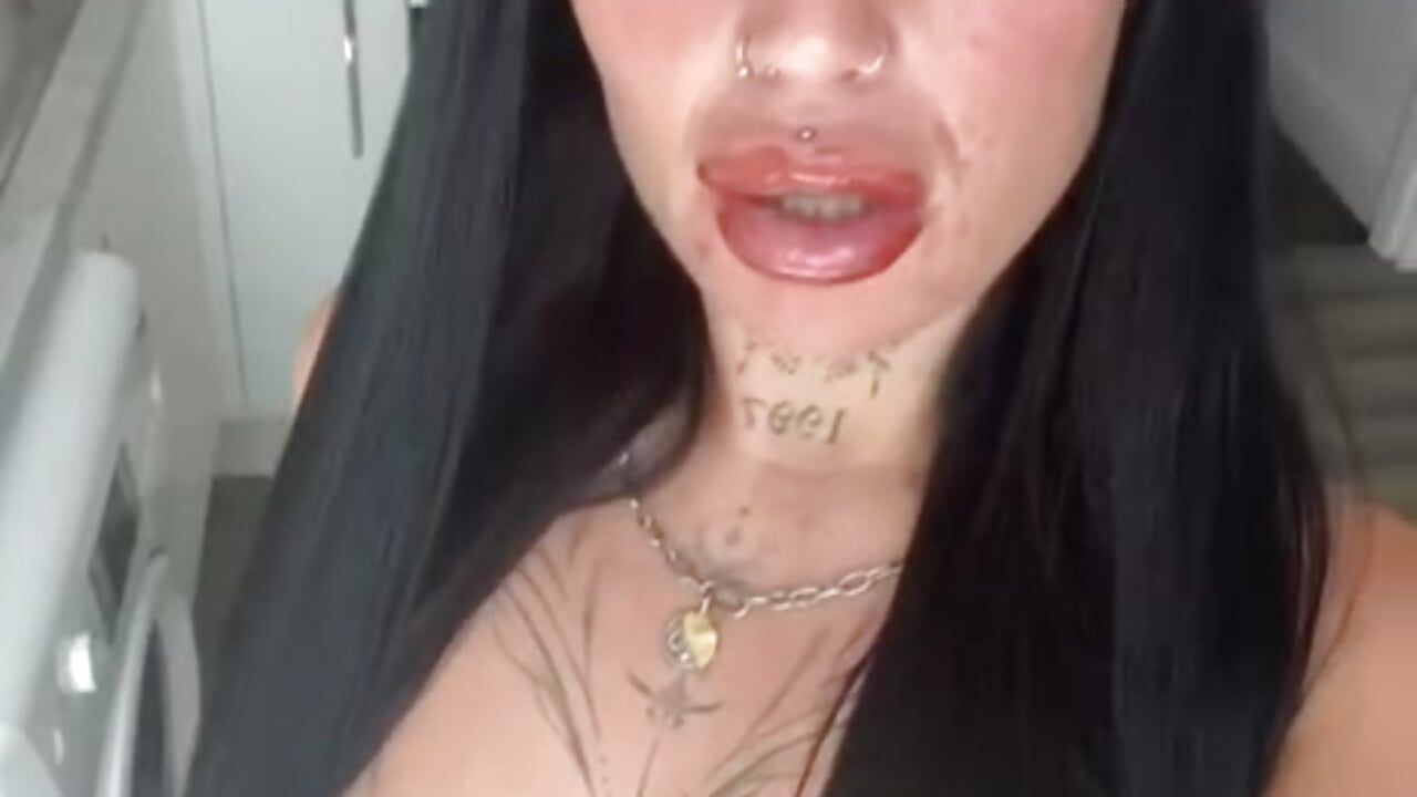 like what you see? – video modela na kameri Darkfantisyx