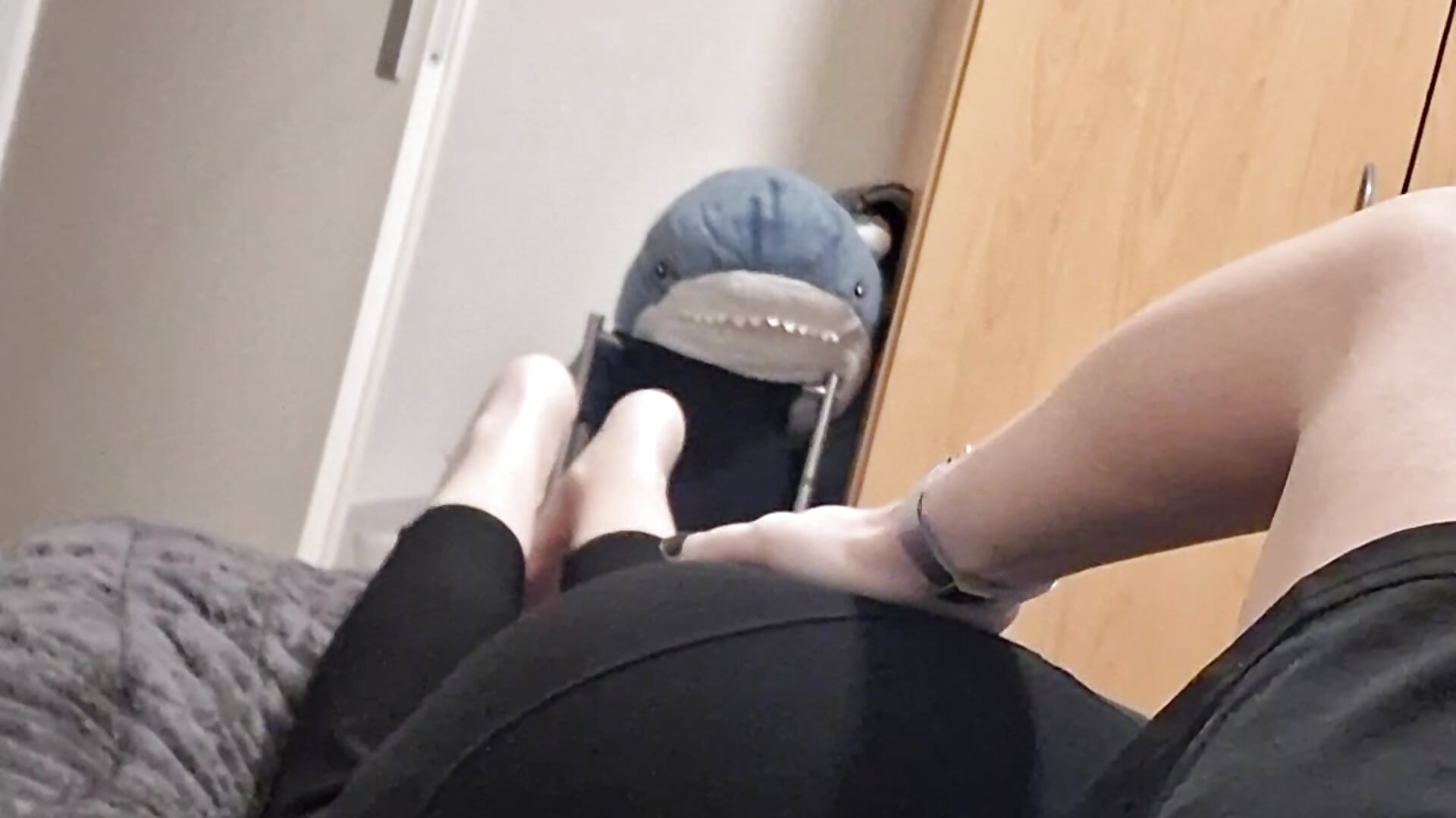 a little tease and a smack 💋 - Vídeo de Samanteased, modelo de vídeos