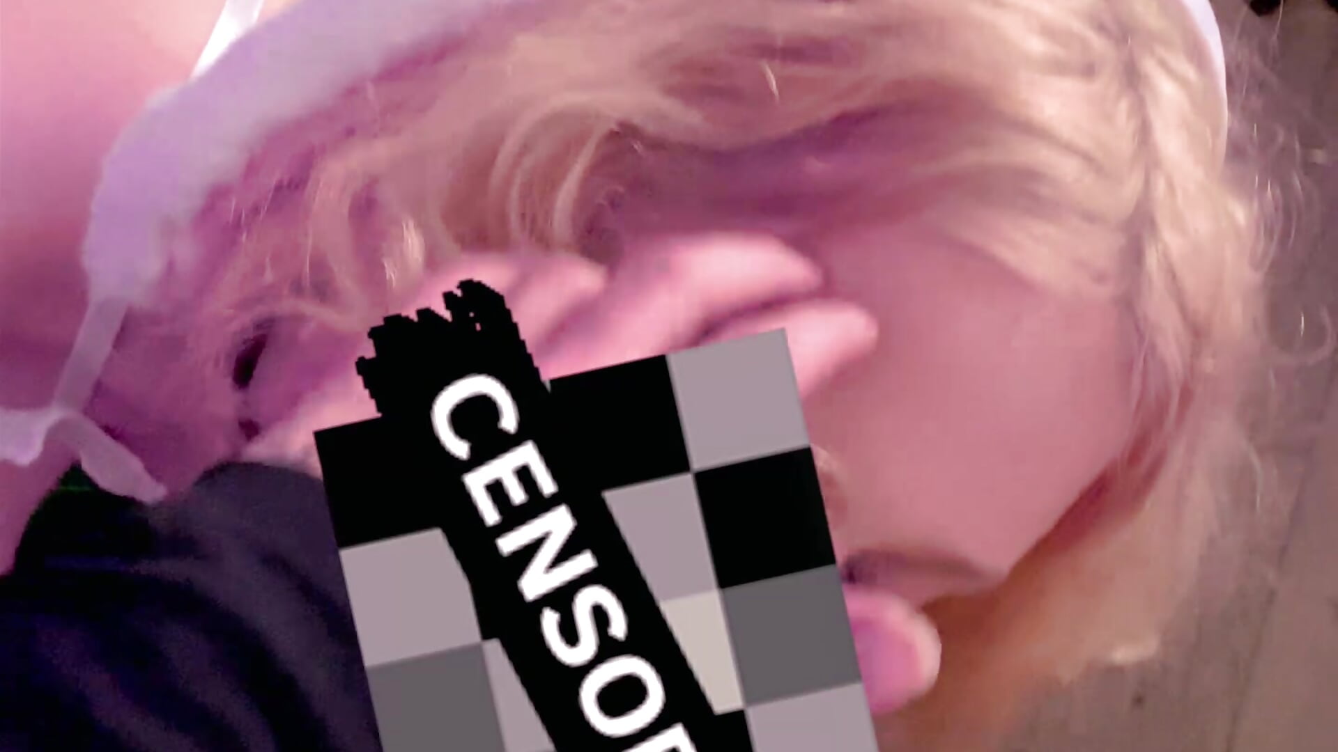 Link in bio to get full access – video od webkamerové modelky viemalt