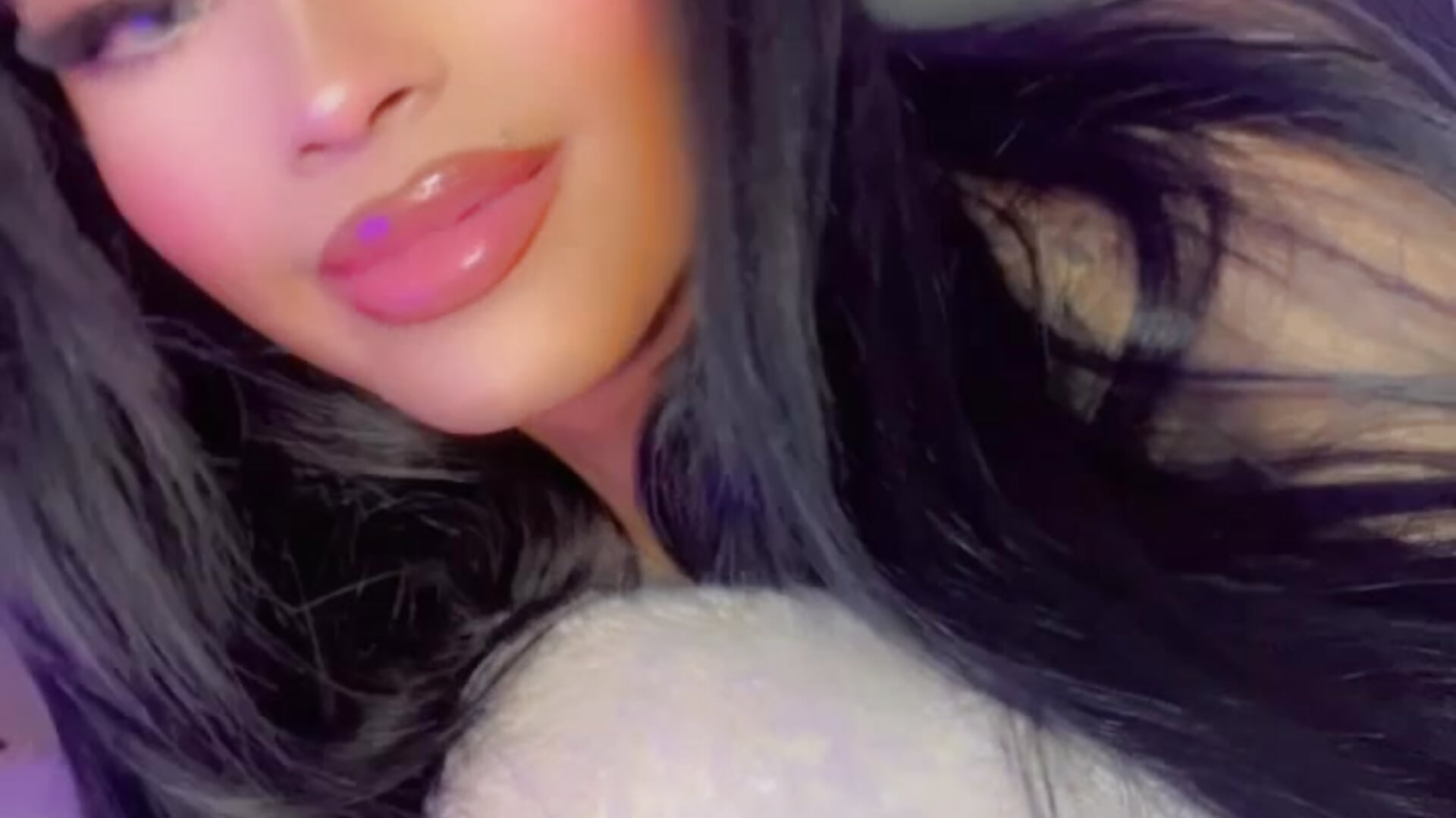 0e7737ca82ad46d7b4e7040cd2a3a992 - video xlionsmithx kameramallilta