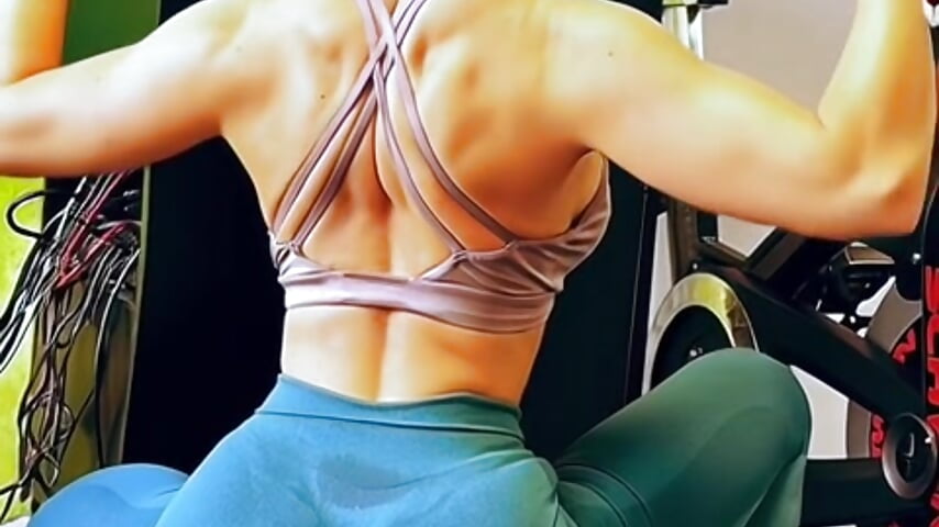 Back Flex - video VioletVIP kameramallilta