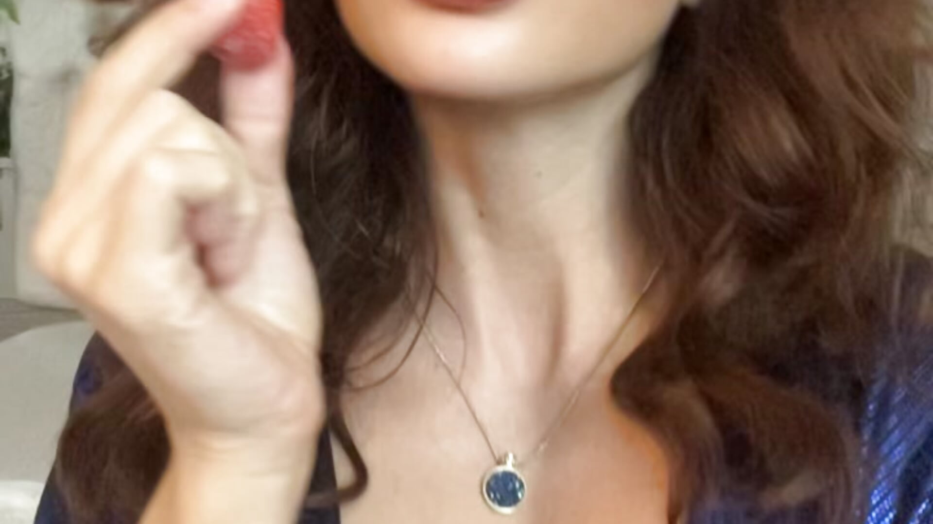 Free Boobs Licking Tease: Lollipop on Lips & Tits, Big Boobs Suck Vibes, Pretty Face Close-Up 🔥 - video VioletVIP kameramallilta