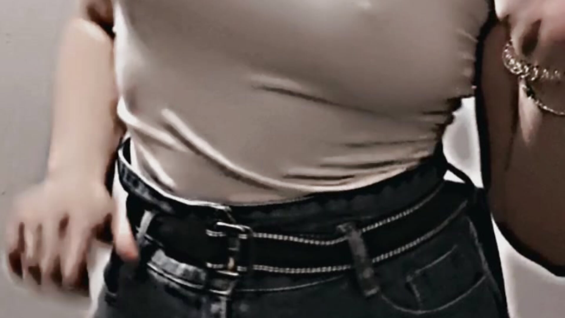 its me - βίντεο μοντέλου Kate_Acid