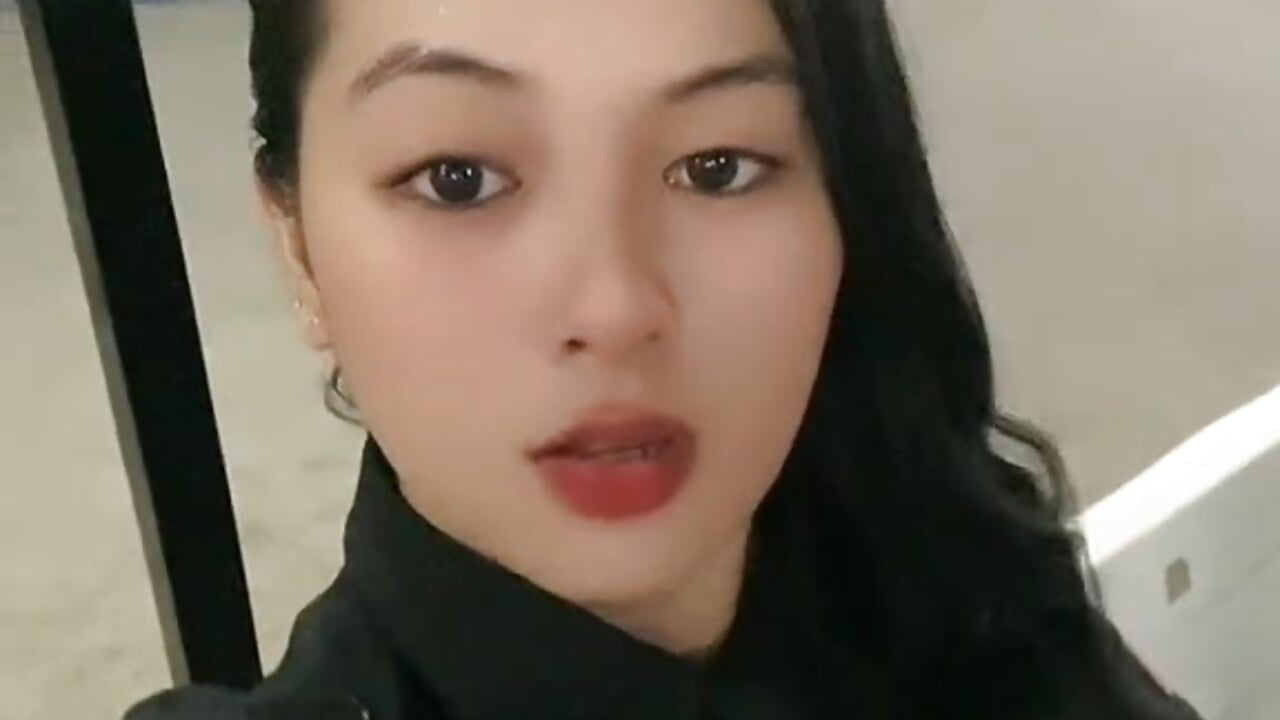 video_2026-02-17_09-59-06 - βίντεο μοντέλου Mitchy272727