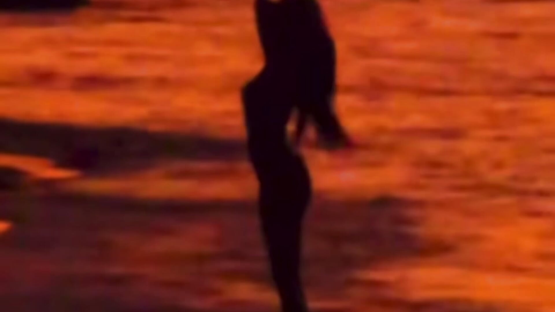 love the beach <3 - video di Baby_doll7777 modella di cam