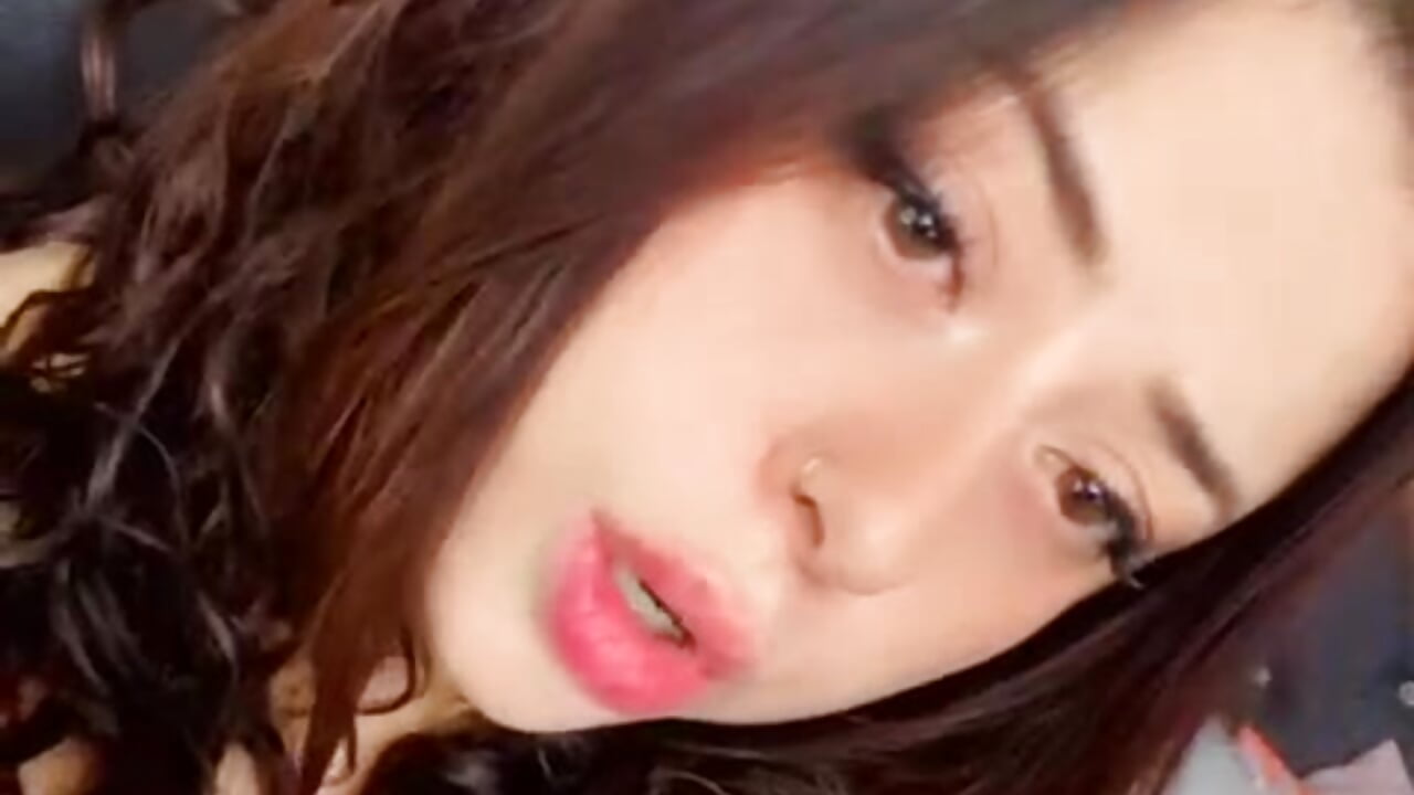 Wanna sing with me ? 💖 – видео вебкам-модели PixelKiss_