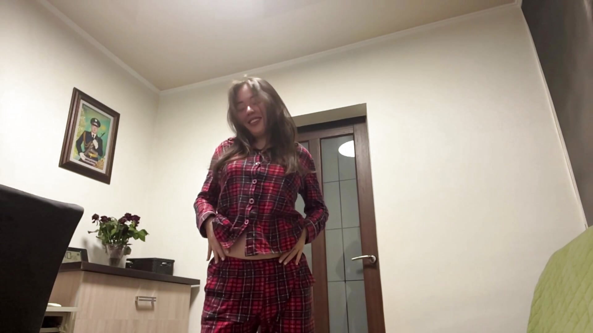 Just me – видео вебкам-модели AudieGravely