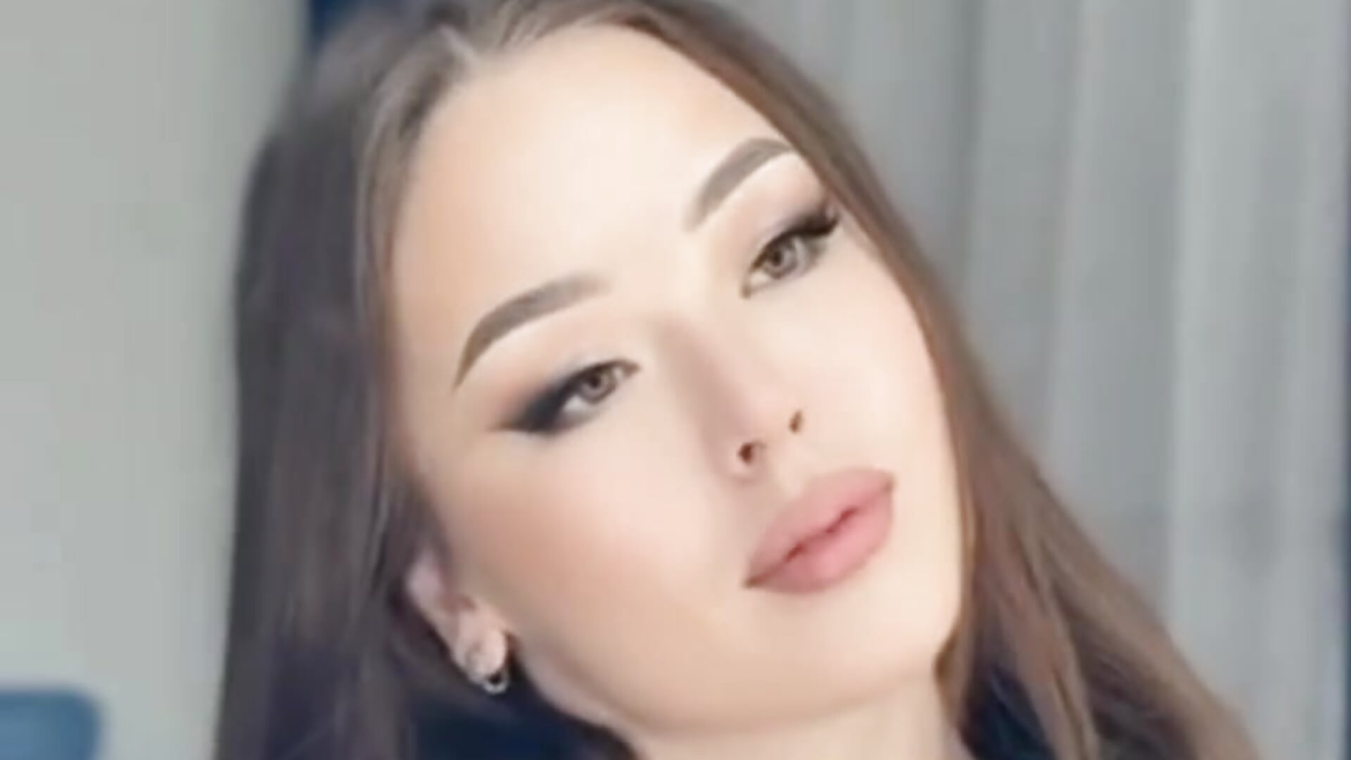 IMG_5350 (online-video-cutter,com) (2) - video di AudieGravely modella di cam