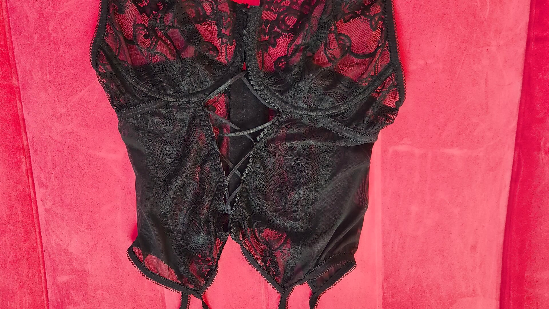 Part of my lingerie collection – video af GlowBitch cam-model