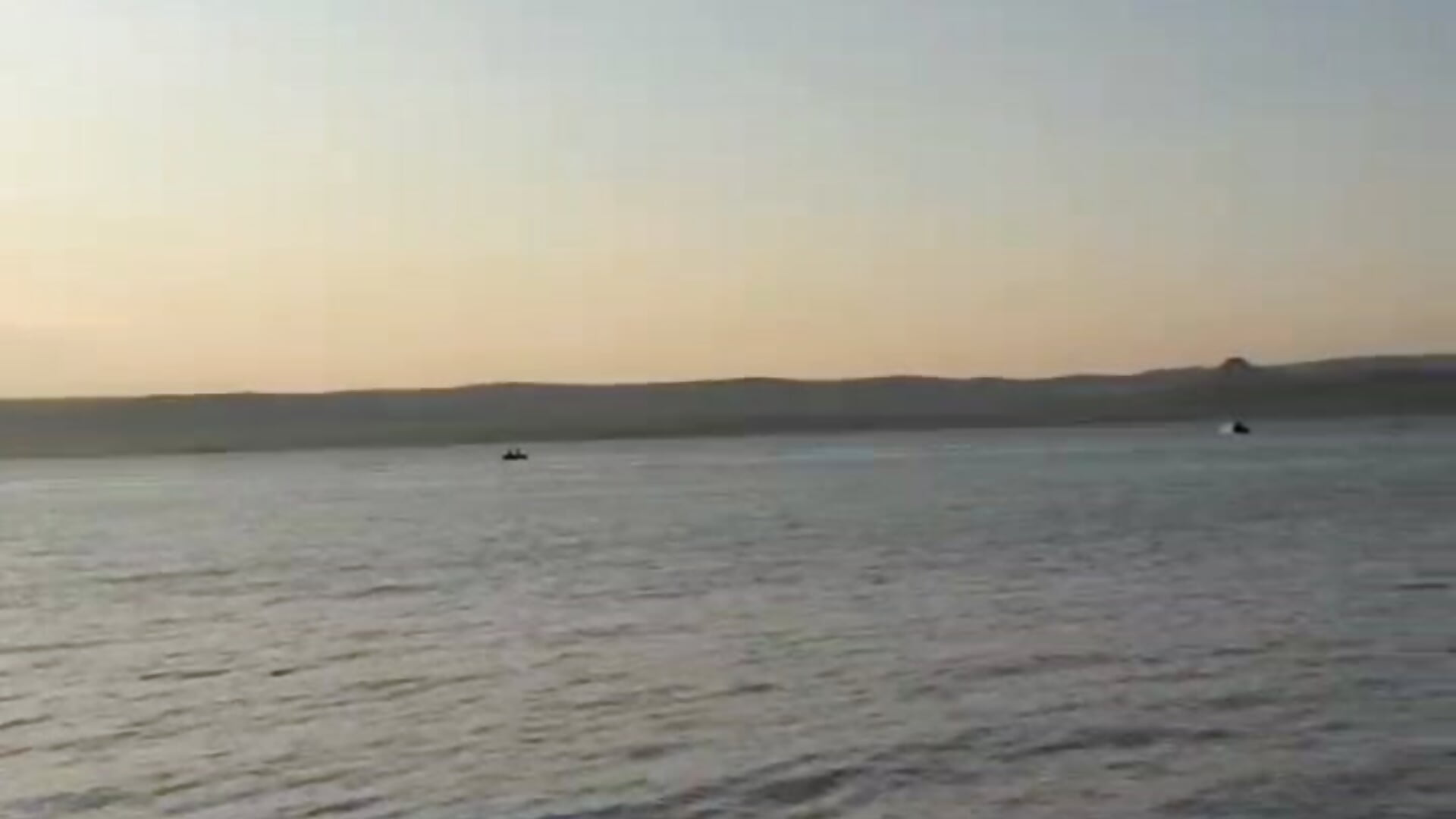 beach – video modela na kameri LorileeRuetz