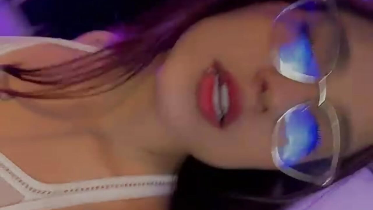 💋 - video by Mia_Iron cam model