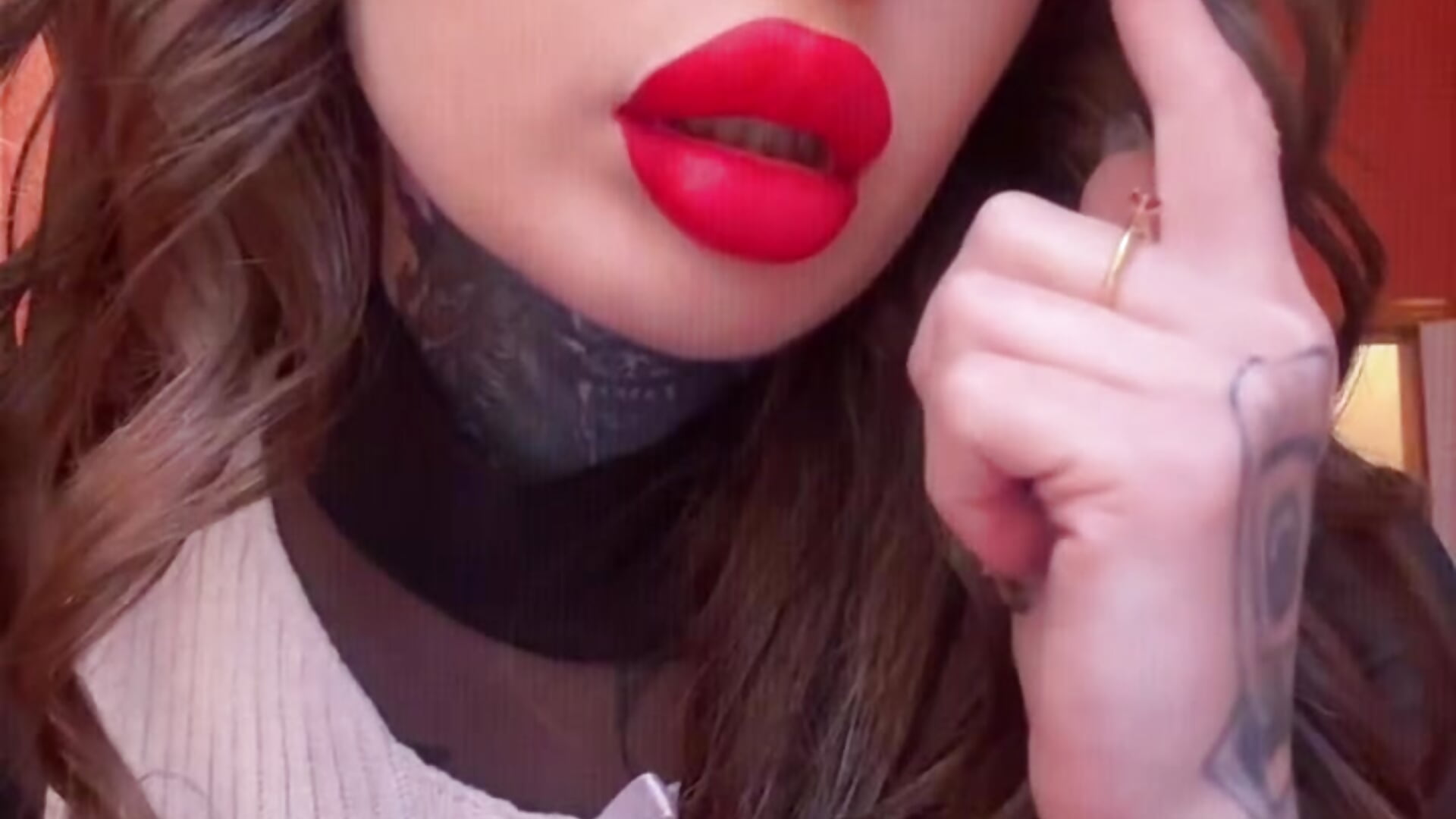 see me - vidéo du modèle de showcams EvaElfies