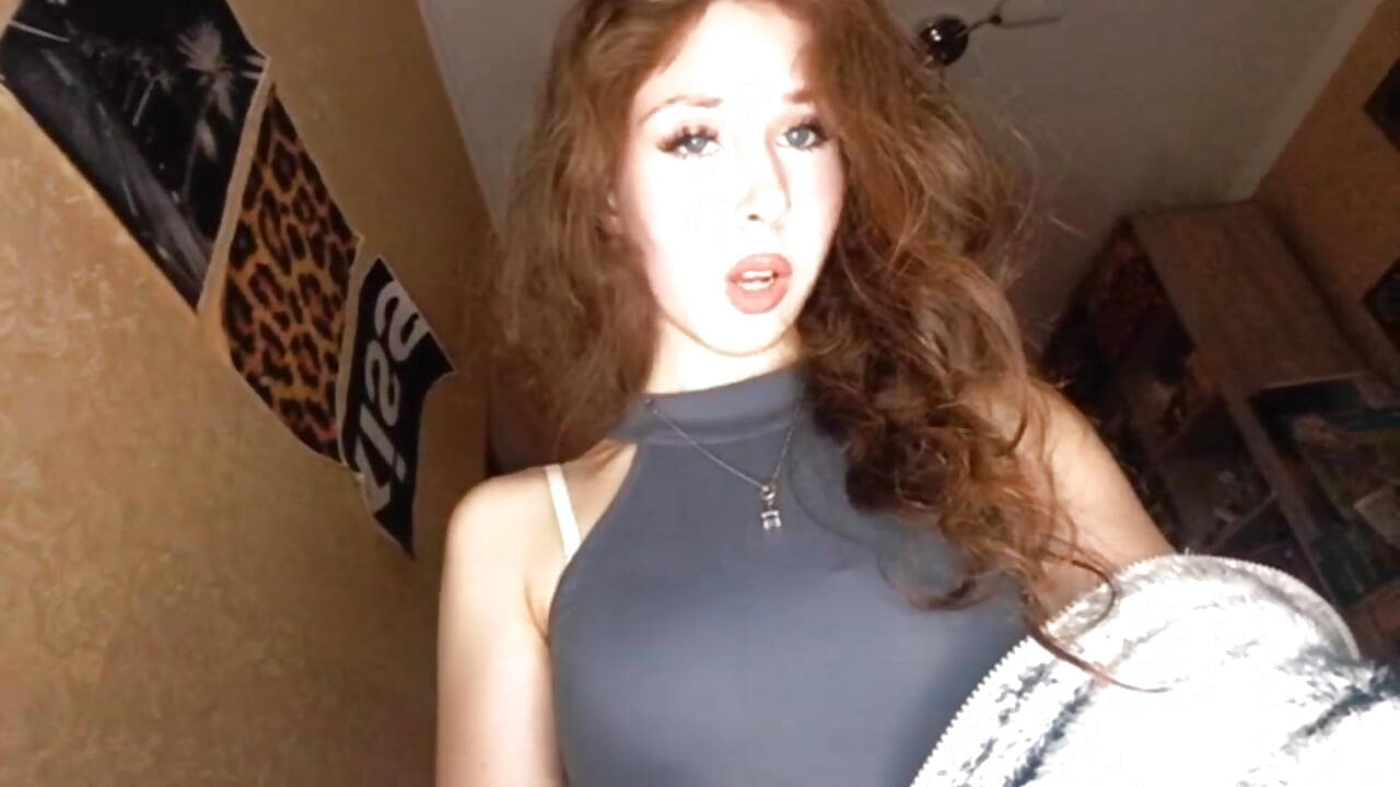 mmmm – video af BeckyZariya cam-model