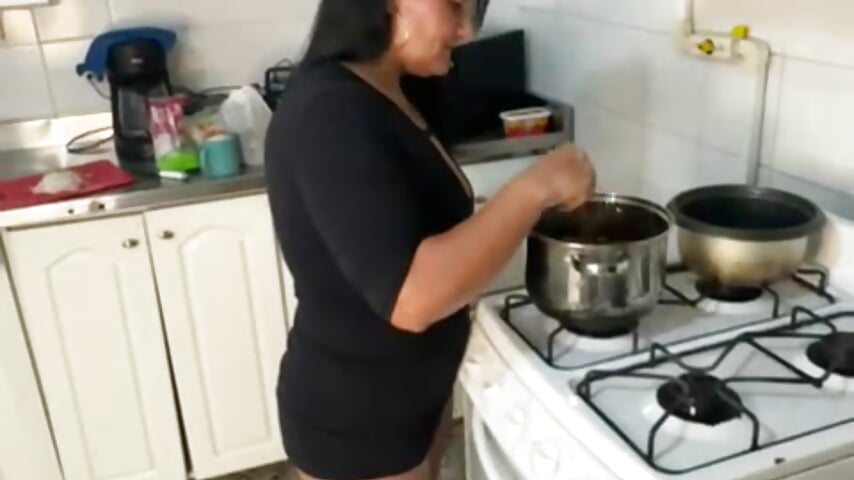 hello - فيديو من Mishell_Perez موديل الكام