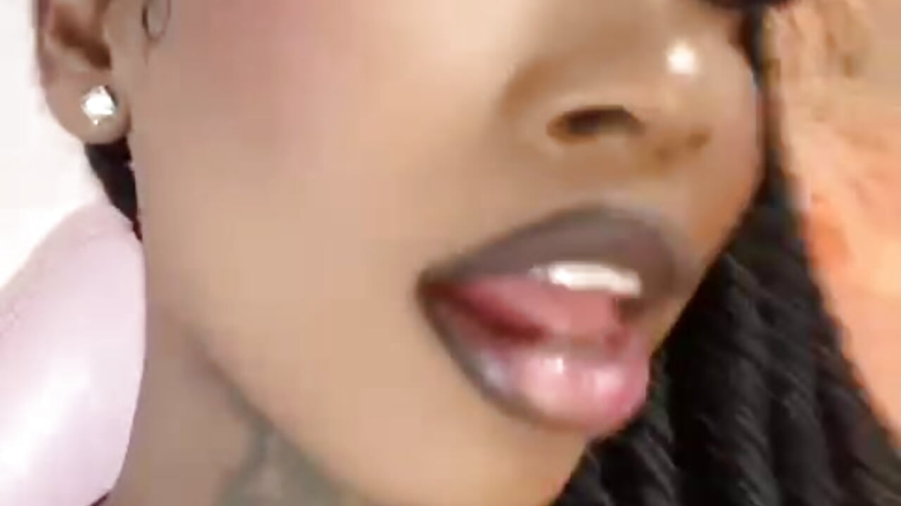 Cute girl - video van Sheinny_brown1 cam-model