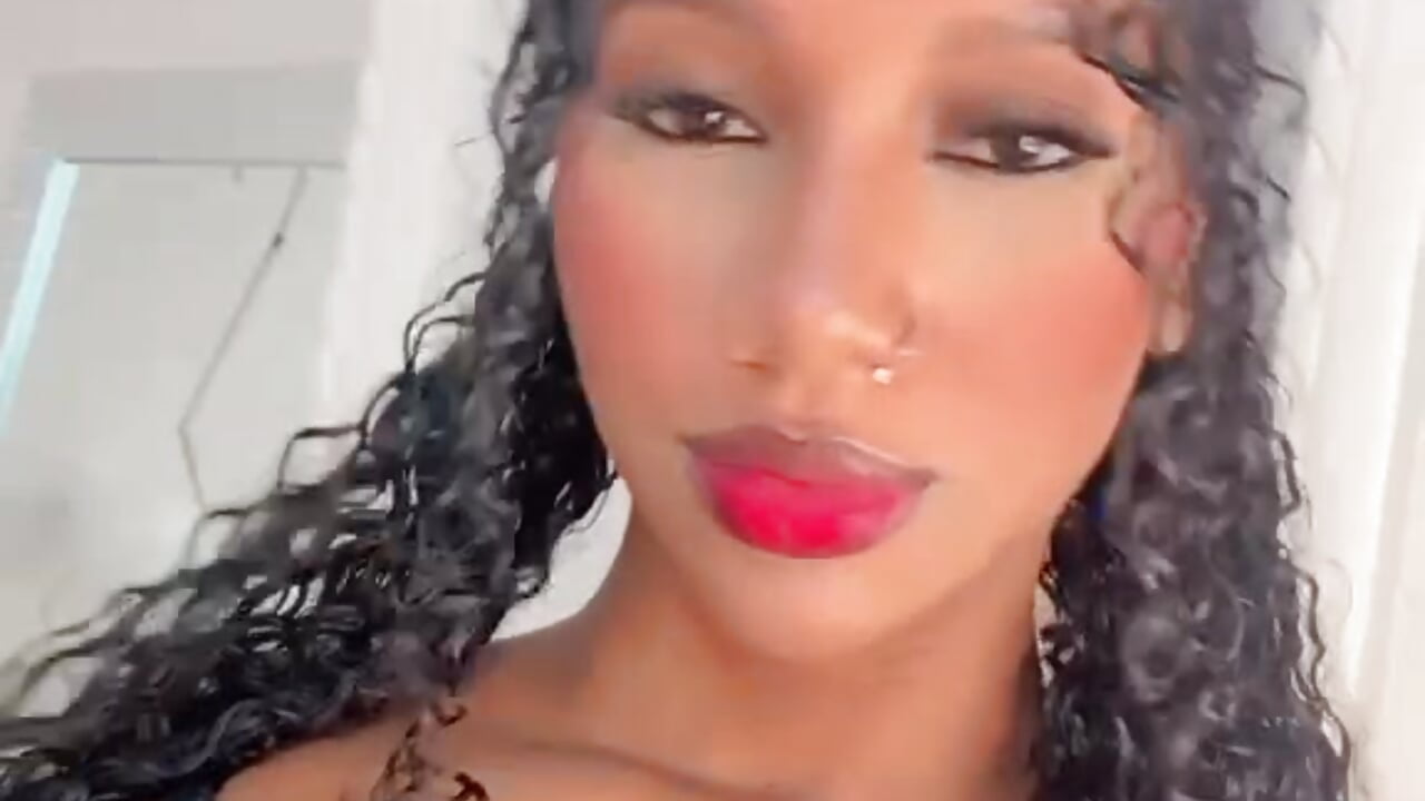 🖤✨ - فيديو من Chloe-Rose- موديل الكام