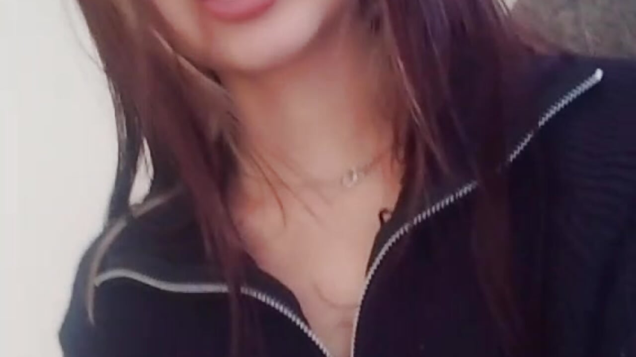 😘 - video oleh model kamera Alis_on