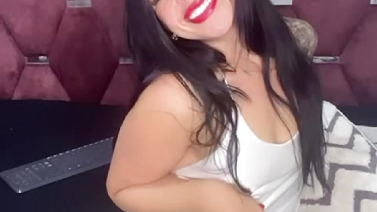 💎 “Sweet, Fine and Naughty - keniaHilton主播的视频