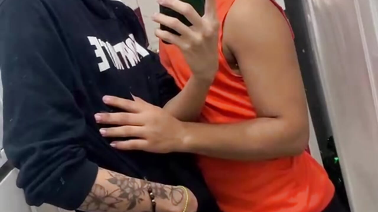WhatsApp Video 2026-05-08 at 11,45,11 PM (2) – video af Gay_Red_Room cam-model