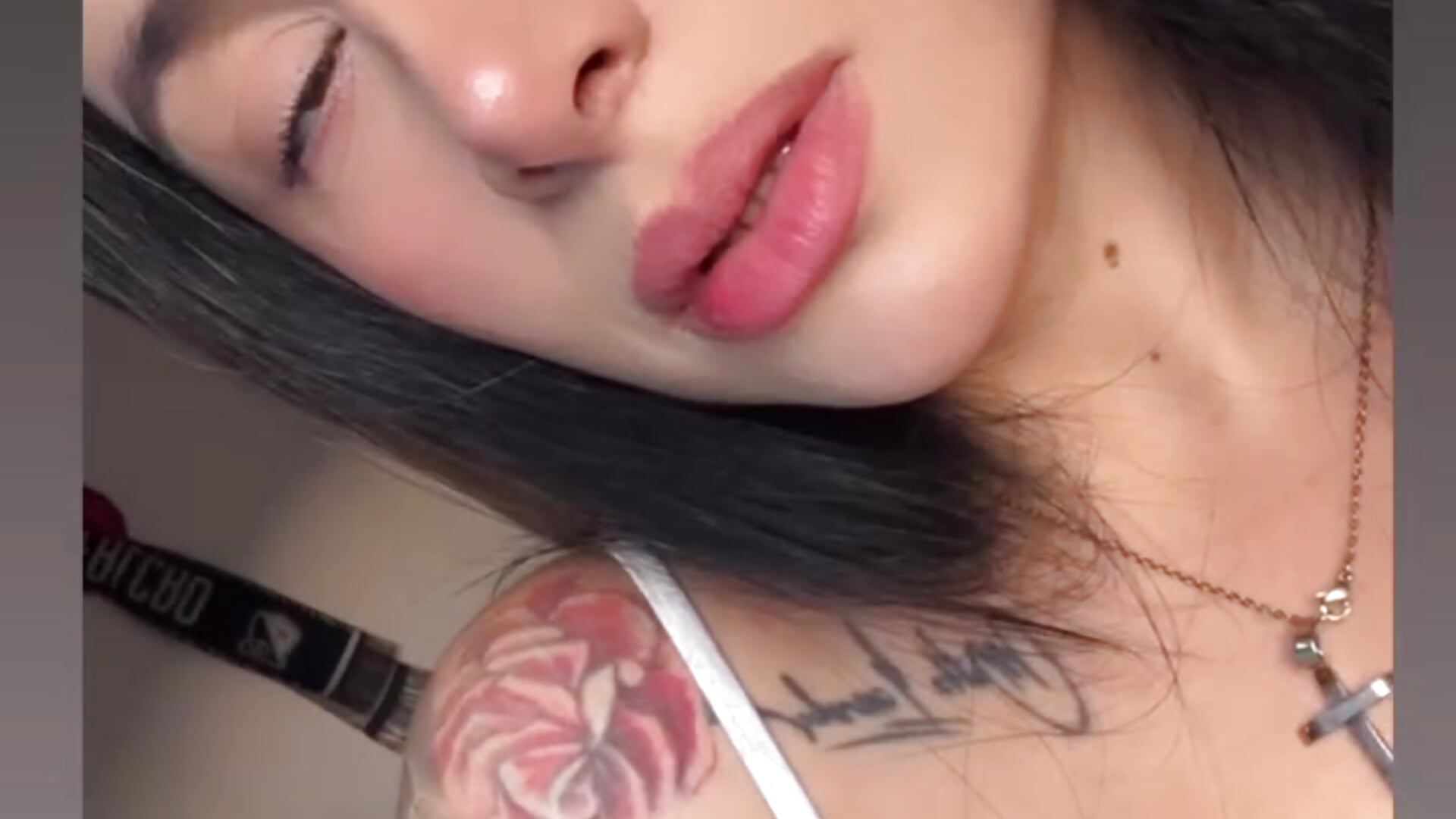 WhatsApp Video 2026-03-02 at 6,48,51 AM - βίντεο μοντέλου noa_blue