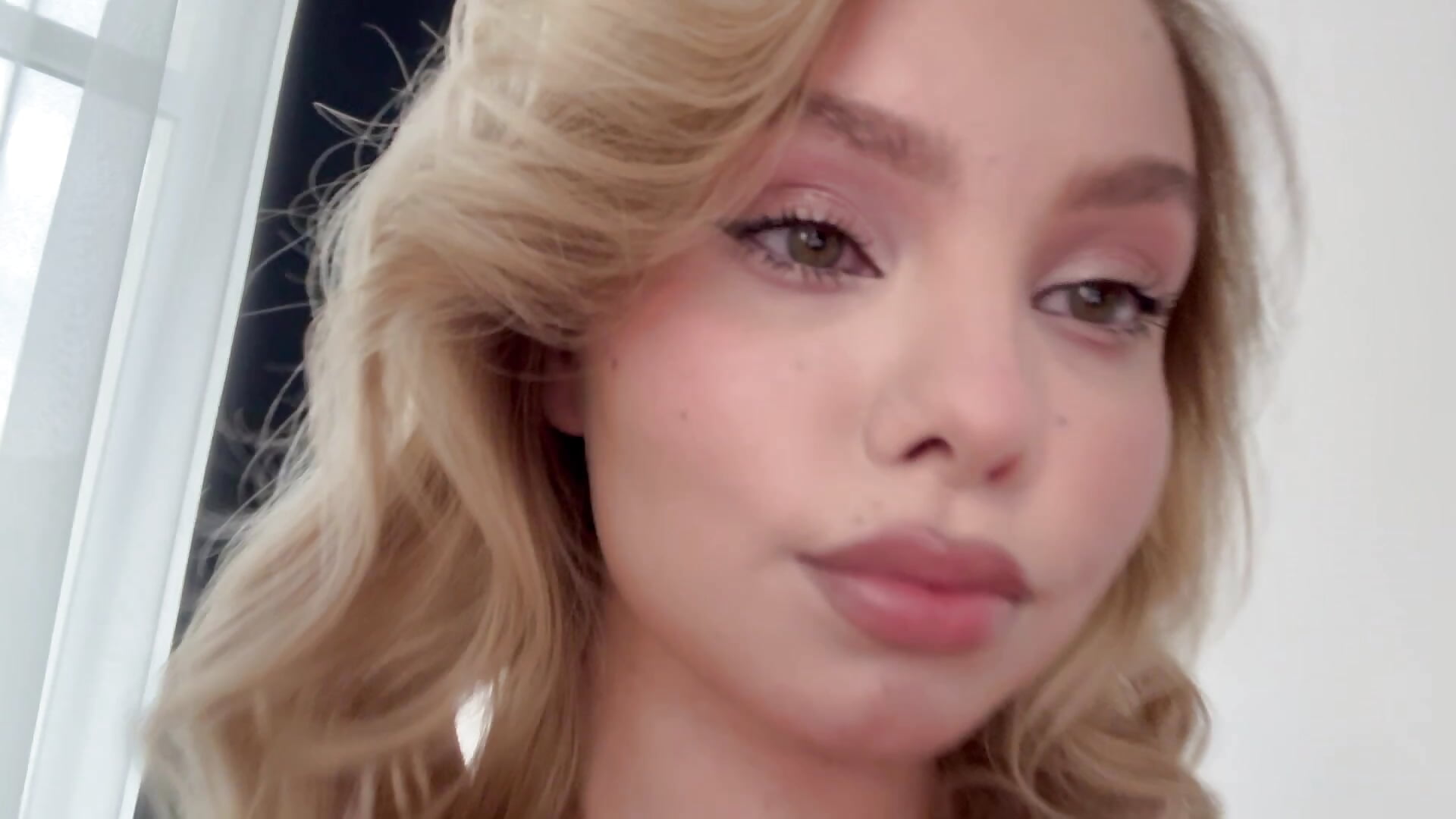 Kiss you💋 - clip cu Rebecca_David model videochat