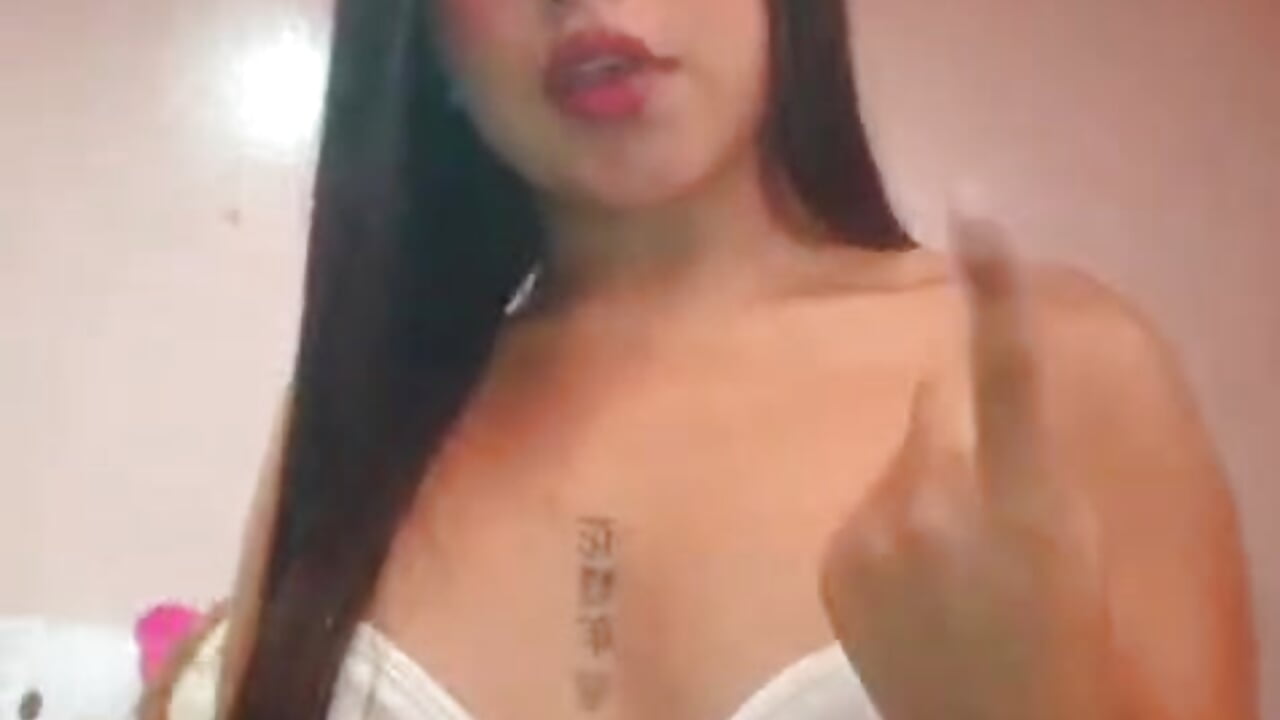 Hey guys 💕 - video của người mẫu cam Mia_Bailey_