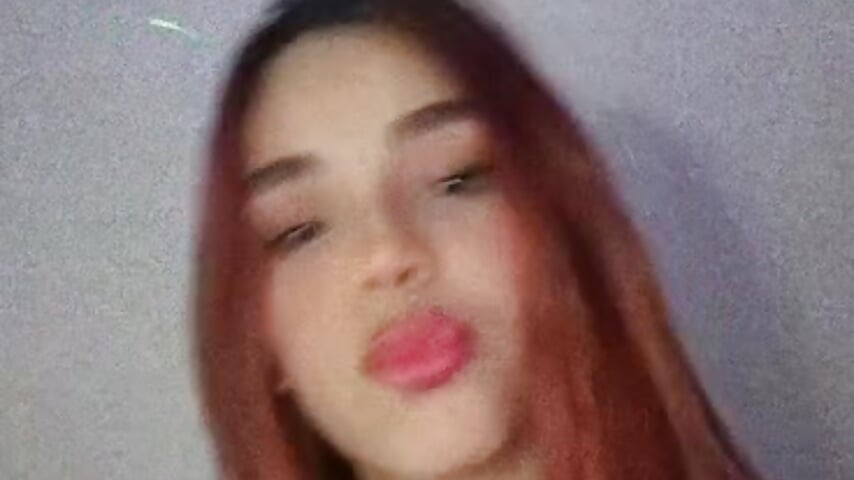 Hola - video di Kaelis_hot modella di cam