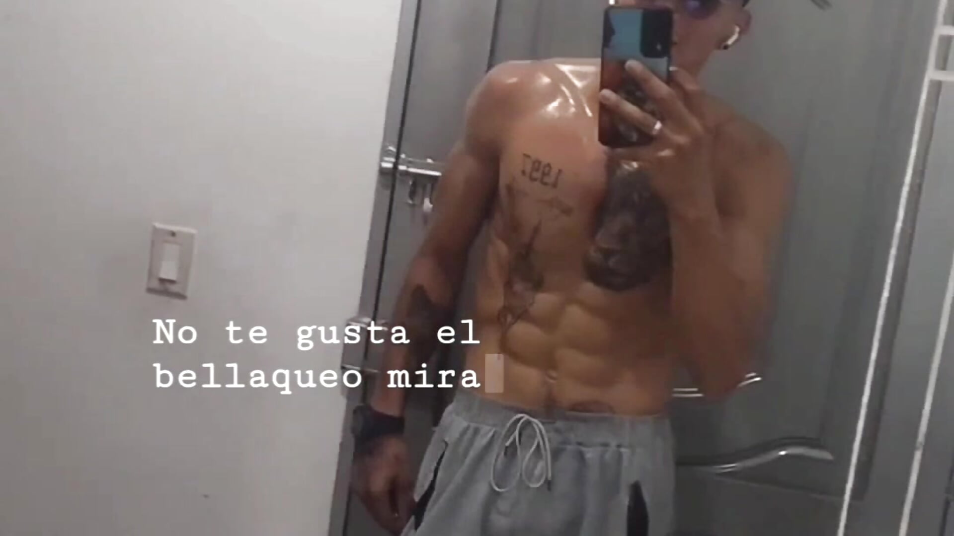 🥵 - vídeo de Andreyssantos modelo de câmara