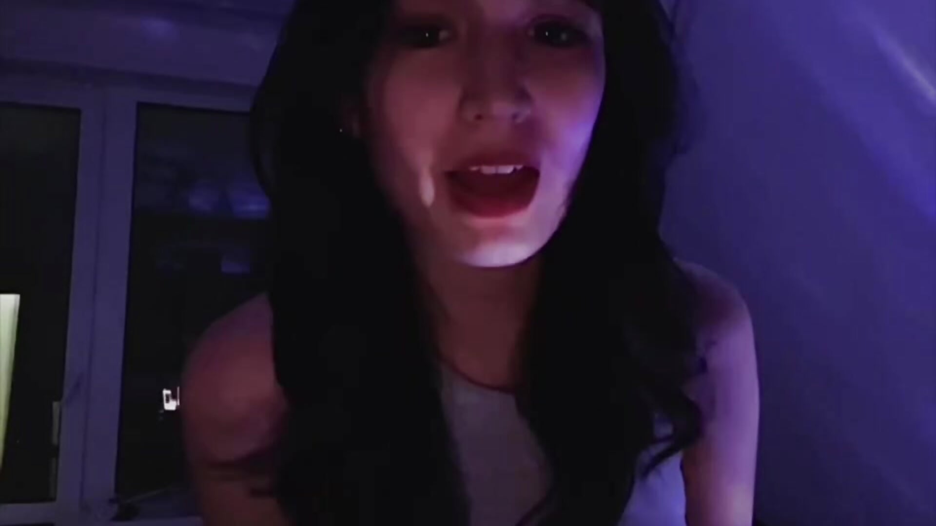 I like Russian songs. - ক্যাম মডেল Miaa_Hill-এর ভিডিও