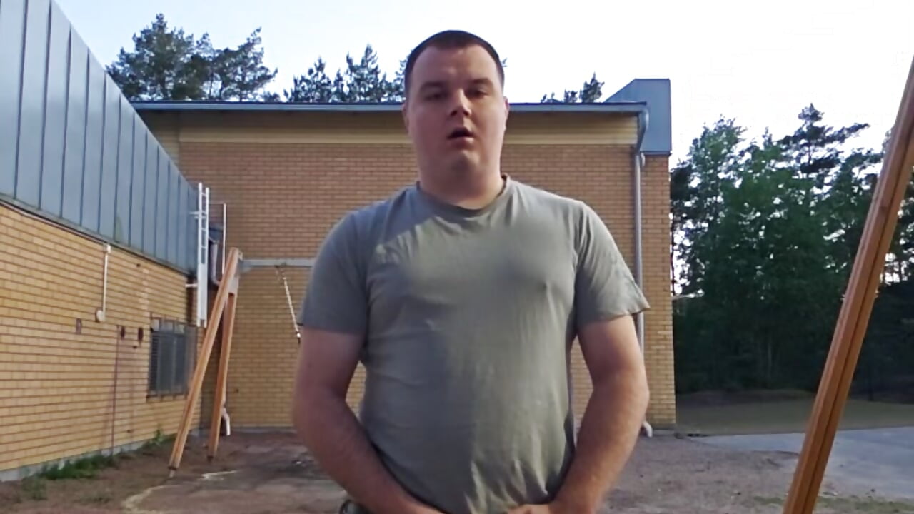 Public self humiliation. Sadly audio went missing. - Video von lindbe696 Cam-Model