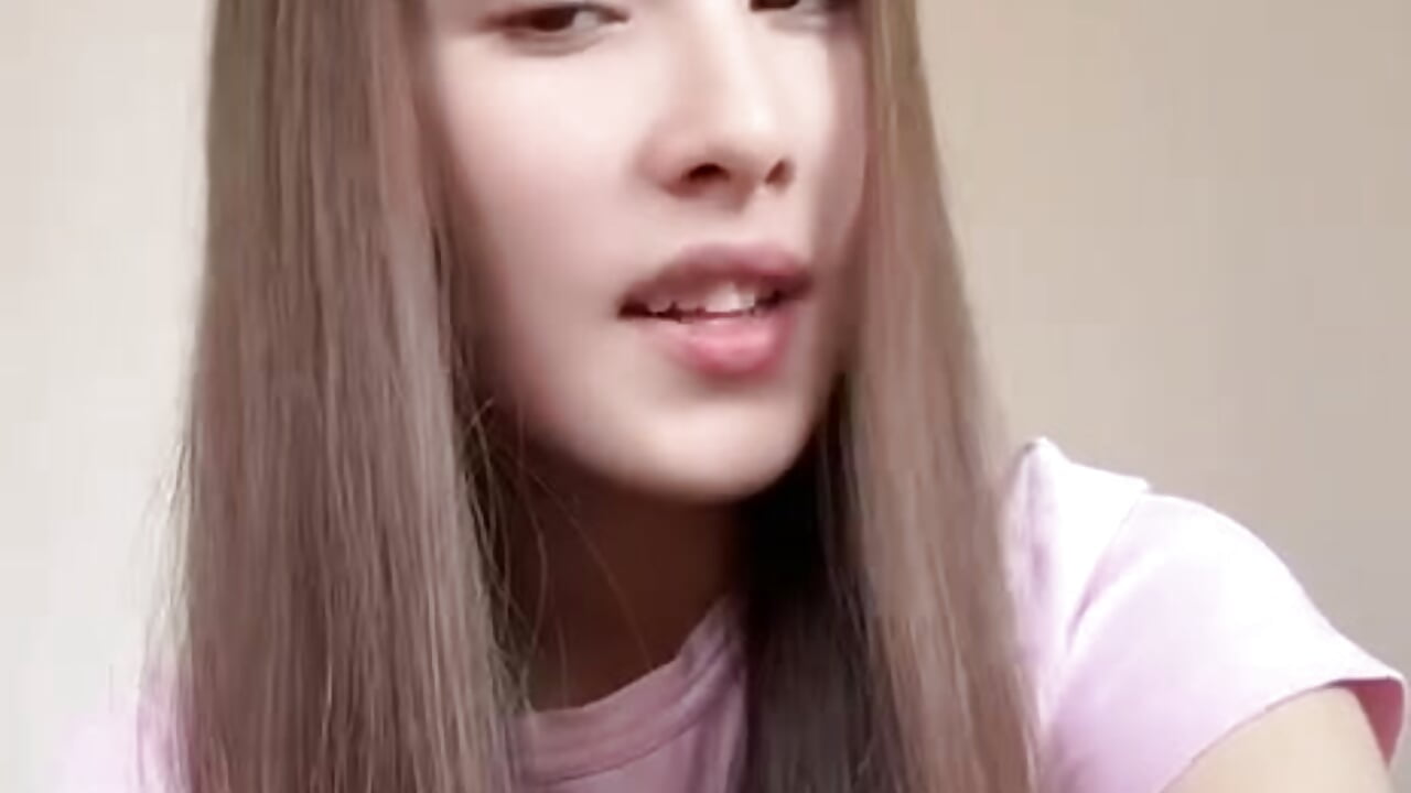 I'm crazy - video oleh _smile_in_glow_ kamera model