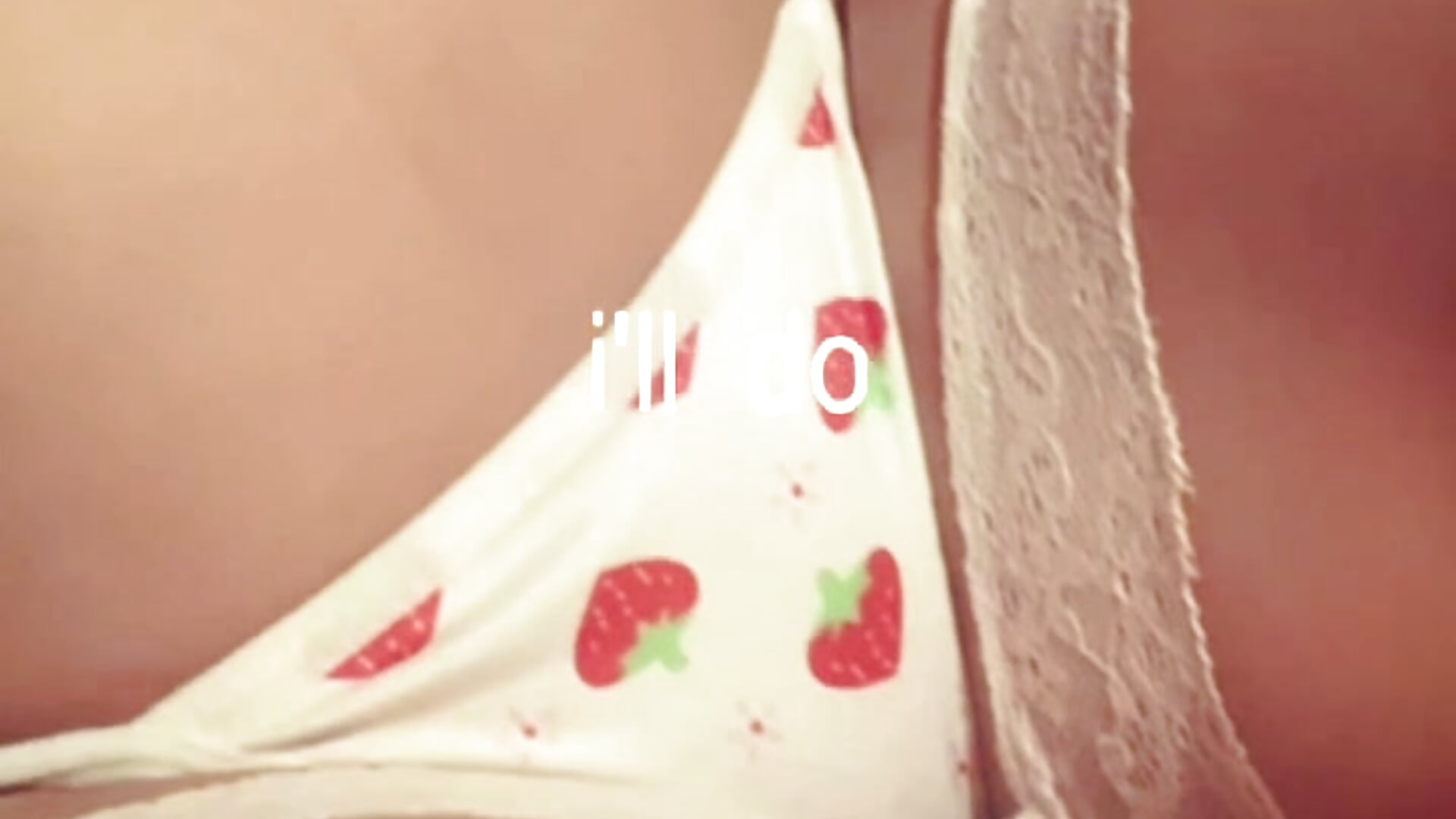 moon body 🔥😋 - video by Lady_moon95 cam model