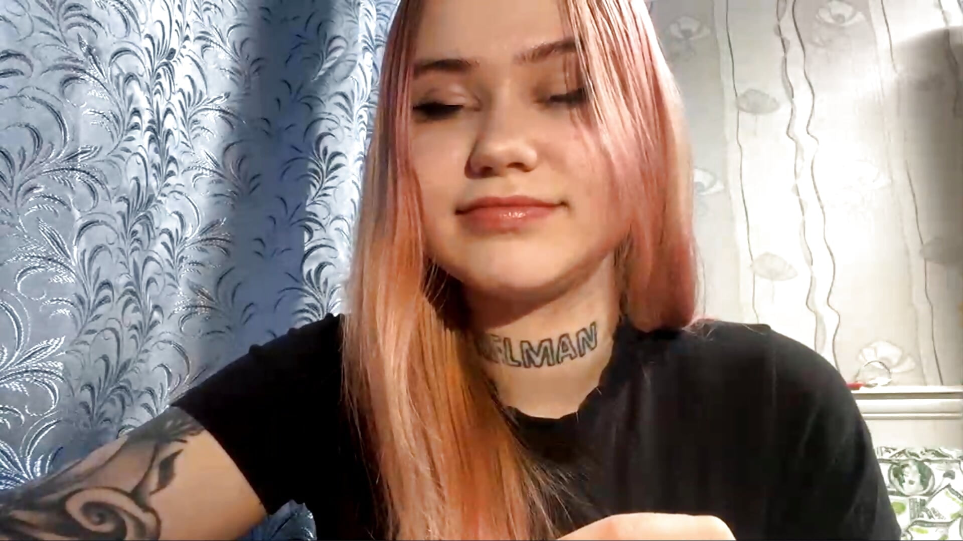 1 - video van NeelyDalonzo cam-model