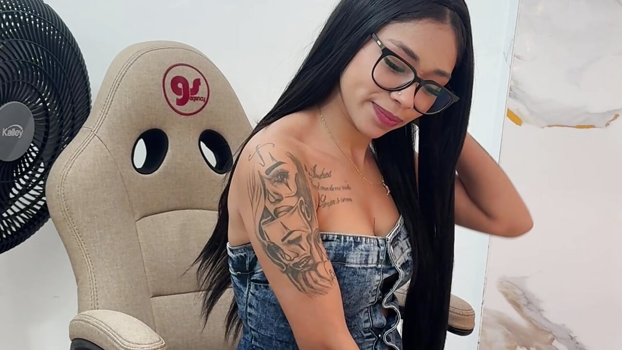 Nice to meet you, i´m Bella🍓 - video bella_novoa kameramallilta