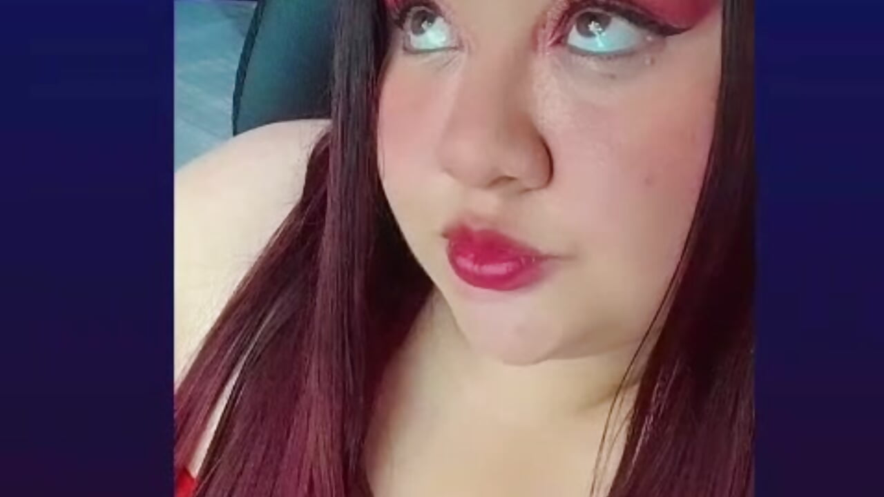 Cute face — filmik Hanna_Baker__, modela(-lki) na kamerkach