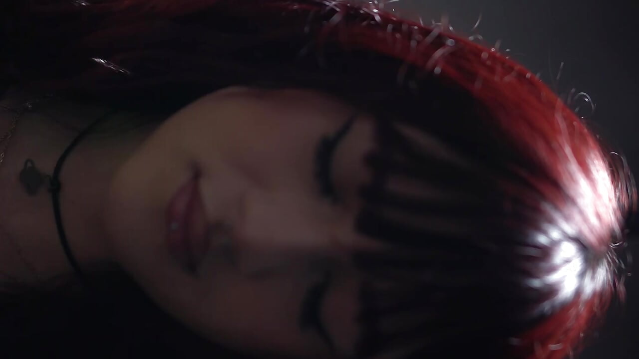 Alixx cute gothic secretary - video by alixx_von_d cam model