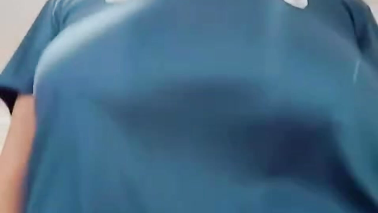 rebote de tetas 🔥😏 - video od modelky/modela SelinaRussell