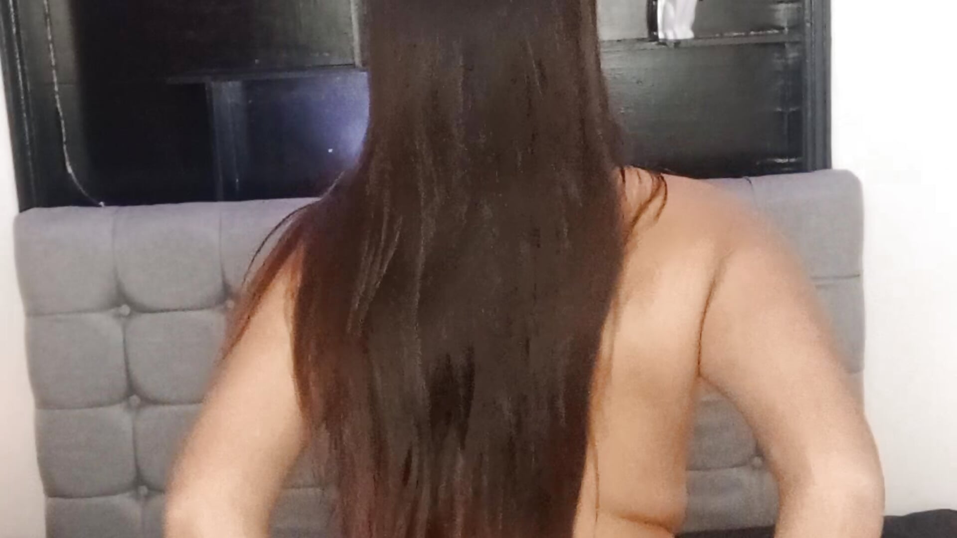 Striptis – video modela na kameri Sweett_liia_