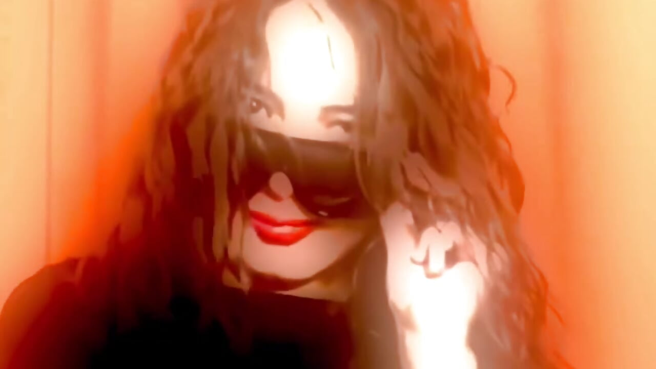 =) — filmik MolDoniVibe, modela(-lki) na kamerkach