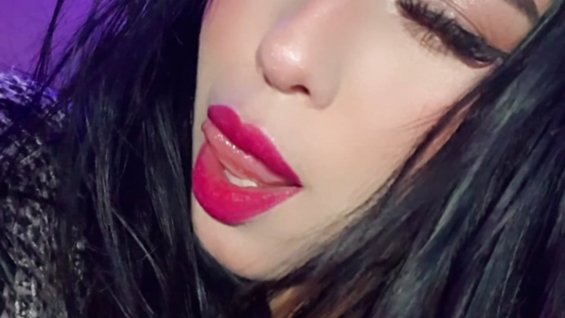 2708535F-858E-4556-B64F-52ACE0712123 - video av aryan_11_ cam model